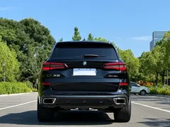 2022 BMW X5 40Li Premium M Sport Package, чёрный — фото 5