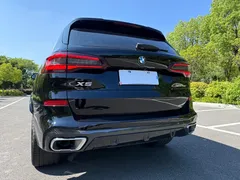 2022 BMW X5 40Li Premium M Sport Package, чёрный — фото 7