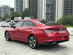 2022 Hyundai Elantra 1.5L CVT LUX Premium — фото 4