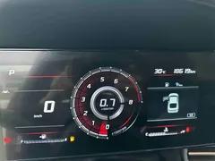 2022 Hyundai Elantra 1.5L CVT LUX Premium — фото 12