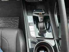 2022 Hyundai Elantra 1.5L CVT LUX Premium — фото 18