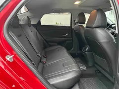 2022 Hyundai Elantra 1.5L CVT LUX Premium — фото 20