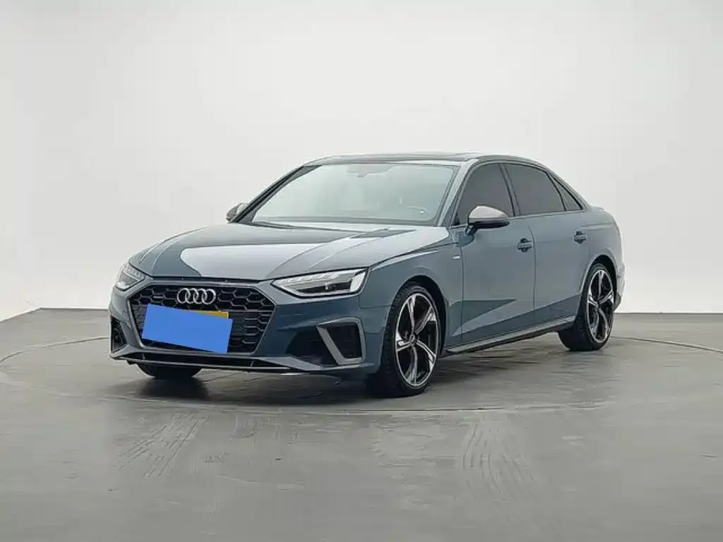 2022 Audi A4L 40 TFSI quattro RS