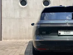 2026 Nio ES8 6-seat Executive Signature, зелёный — фото 8