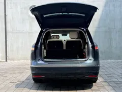 2026 Nio ES8 6-seat Executive Signature, зелёный — фото 13