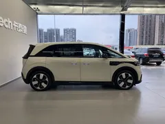 2025 Zeekr Mix Smart Driving, белый — фото 8