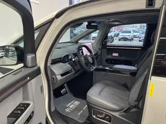 2025 Zeekr Mix Smart Driving, белый — фото 9