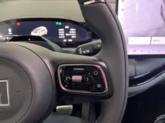 2025 Zeekr Mix Smart Driving, белый — фото 13