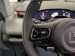 2025 Zeekr Mix Smart Driving, белый — фото 14