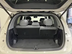 2025 Zeekr Mix Smart Driving, белый — фото 22