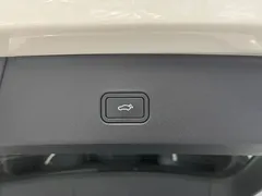 2025 Zeekr Mix Smart Driving, белый — фото 23