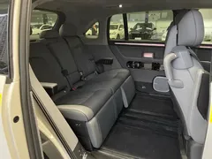 2025 Zeekr Mix Smart Driving, белый — фото 24