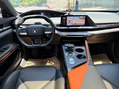 2022 Changan UNI-V 1.5T — фото 10
