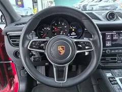 2021 Porsche Macan 2.0T — фото 8