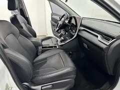2021 Haval M6 PLUS 1.5T MT Luxury, белый — фото 4