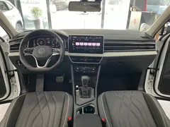 2023 Volkswagen Tiguan L 280TSI AT 2WD, белый — фото 8