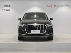 2020 Audi Q7 55 TFSI quattro S line, чёрный — фото 2