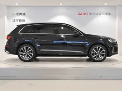 2020 Audi Q7 55 TFSI quattro S line, чёрный — фото 3