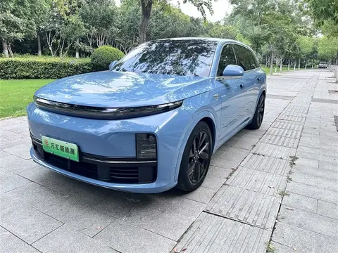 2023 Li Auto L7 Pro