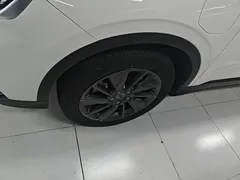 2020 Geely Coolray 1.5T ePro Higher, белый — фото 23