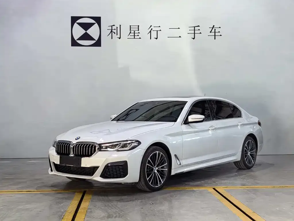 2022 BMW 5 Series 530Li Leading M Sport Package