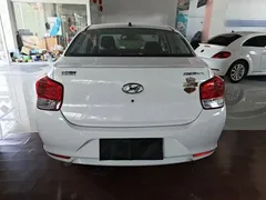 2020 Hyundai Reina 1.4L MT GL, белый — фото 6