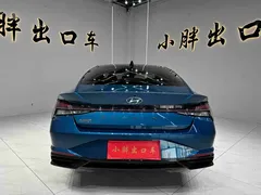2022 Hyundai Elantra 1.5L CVT LUX Premium, синий — фото 5