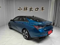 2022 Hyundai Elantra 1.5L CVT LUX Premium, синий — фото 6