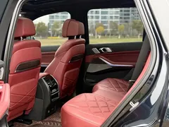 2022 BMW X5 40Li Premium M Sport Package, чёрный — фото 5