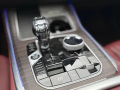 2022 BMW X5 40Li Premium M Sport Package, чёрный — фото 9