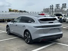 2024 Nio ET5T 75kWh Touring — фото 5
