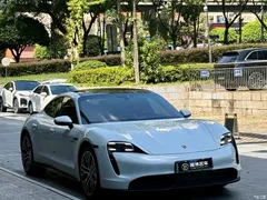 2020 Porsche Taycan, белый — фото 1