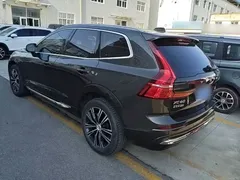 2022 Volvo XC60 4WD Luxury — фото 5