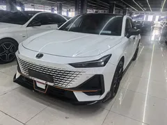 2023 Changan UNI-V 1.5T Sport, белый — фото 1
