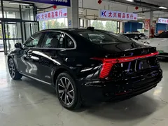 2025 Hongqi H5 PHEV 130, чёрный — фото 5