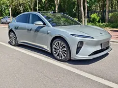 2022 Nio ET5 75kWh, зелёный — фото 3