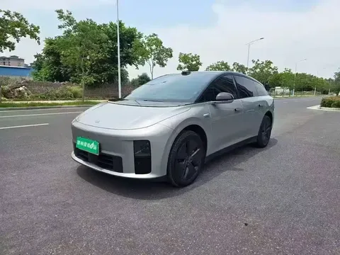 2025 Li Auto i6 2WD Standard