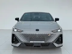 2022 Changan UNI-V 1.5T — фото 2