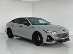 2022 Changan UNI-V 1.5T — фото 3