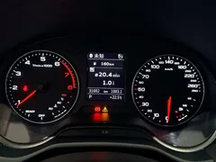 2022 Audi Q2L 35 TFSI, белый — фото 17