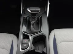 2022 Geely Emgrand 4 1.5L CVT, белый — фото 11