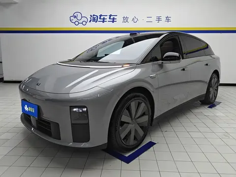 2025 Li Auto i6 4WD Standard