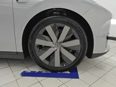 2025 Li Auto i6 4WD Standard — фото 6