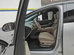 2025 Li Auto i6 4WD Standard — фото 9