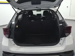 2022 Toyota Yaris L Zhixuan X 1.5L CVT PLUS, белый — фото 4