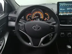 2022 Toyota Yaris L Zhixuan X 1.5L CVT PLUS, белый — фото 15