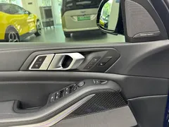 2020 BMW X5 M, синий — фото 18