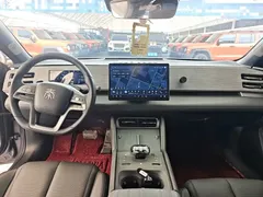 2025 BYD Qin L 120KM — фото 5