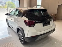 2022 Toyota Yaris L Zhixuan X 1.5L CVT PLUS, белый — фото 3