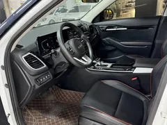 2023 Kia Seltos 1.5L CVT Luxury, белый — фото 2